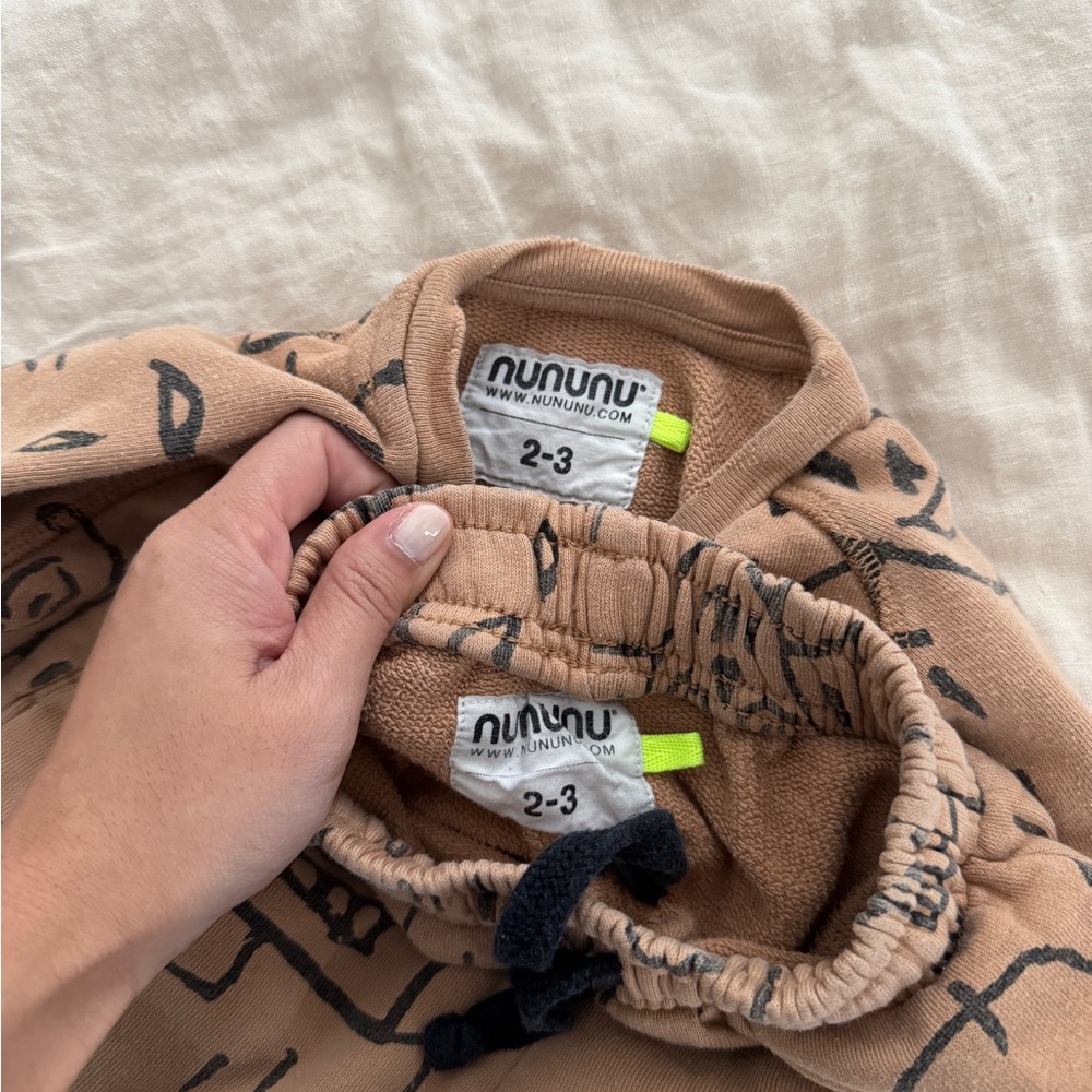 nununu Sweatshirt Sweatpants Set Size 2-3 Years Old - Picture 7 of 7